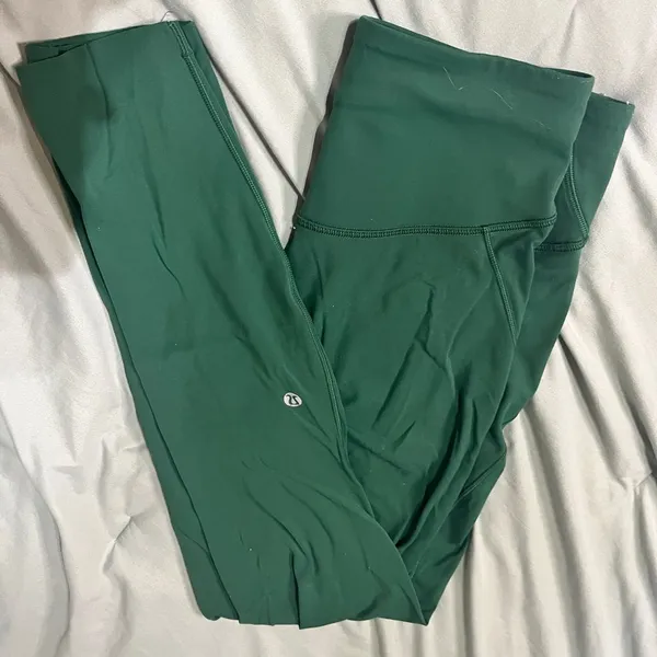 Lululemon Green High-Waisted Leggings - Image 2