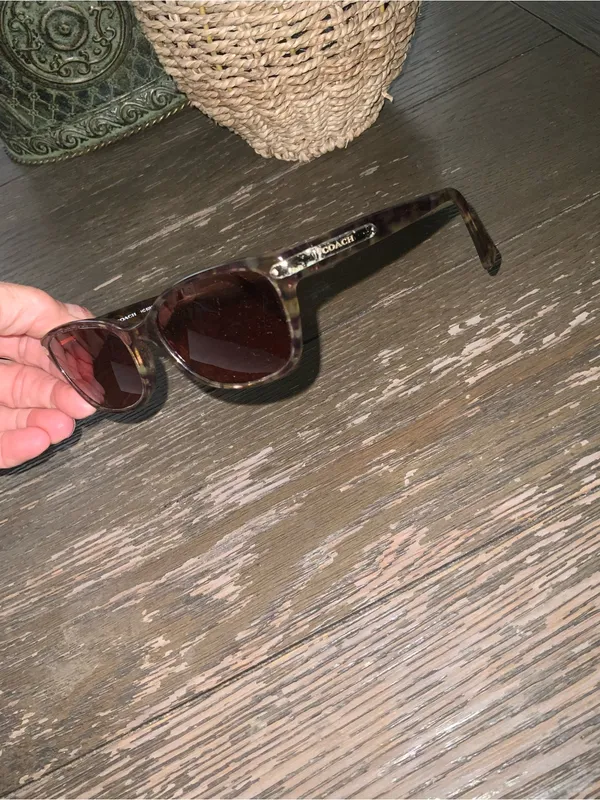 Coach HC6065 Tortoise Frame Sunglasses With Coach Case - Image 5