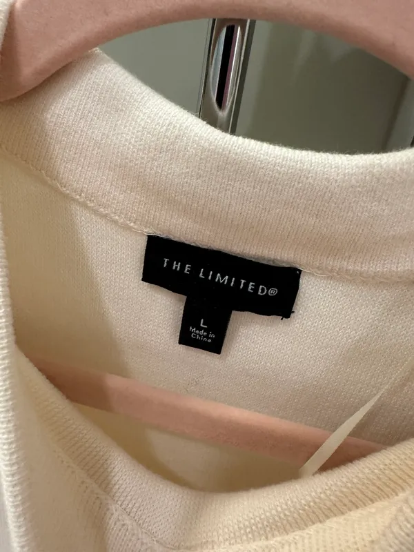 The Limited Sleeveless Tank Top - Image 2