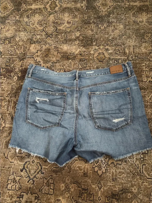 90s Boyfriend Shorts American Eagle - Image 2