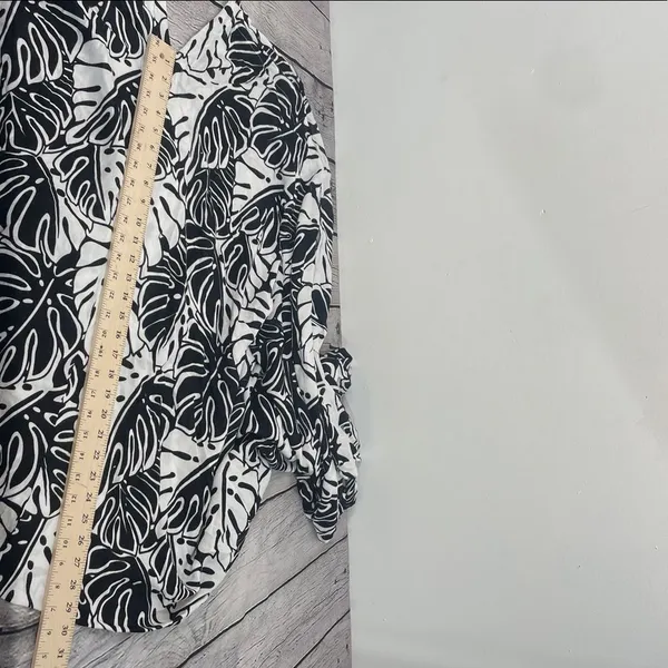 Black & White Leaf Print Tie-Strap jumpsuit with pockets size XL - Image 10