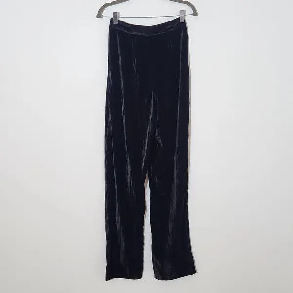 Boohoo Black Velvet Pants NWT Size 2 Tall Black Tapered Crinkle Pants - Image 4