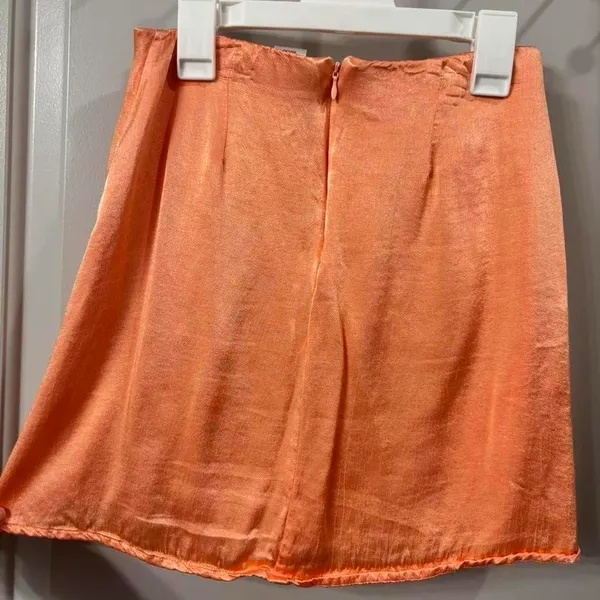Kirious satin coral mini skirt  - Image 3