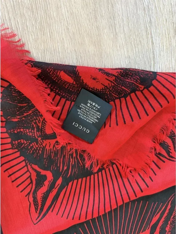Gucci scarf/shawl - Image 3