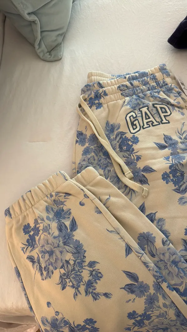 GAP Sweatset - Image 2