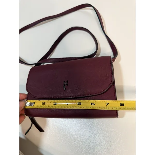 Simply Vera Vera Wang Signature Mini Crossbody Bag - Image 5