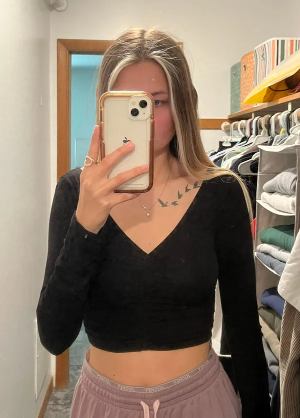 Forever 21 Long Sleeve Crop Top - Image 2