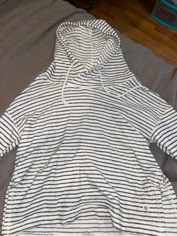 Billabong Pullover Coverup - Image 2