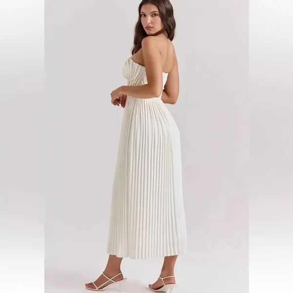 HOUSE OF CB 'Amorata' Ivory Pleated Maxi Dress - Image 4