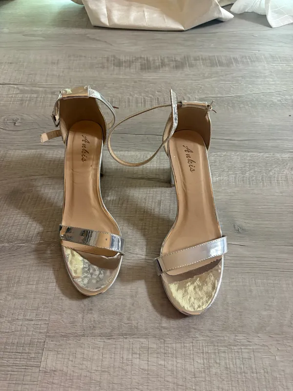 Silver heels Size 8 - Image 2