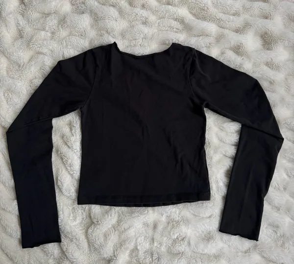 Brandy Melville Gina Top Long Sleeve Black - Image 2
