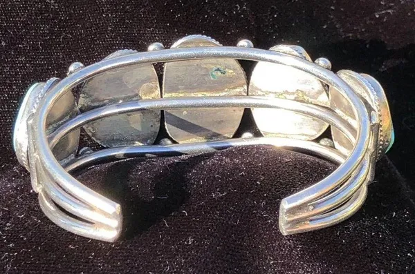 Vintage Navajo Natural Turquoise & Sterling Silver Cuff Bracelet - Image 4