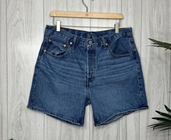 Levi’s Plus Size 501 Mid Thigh Shorts Pleased To Meet You size 32 858330056 - Image 2