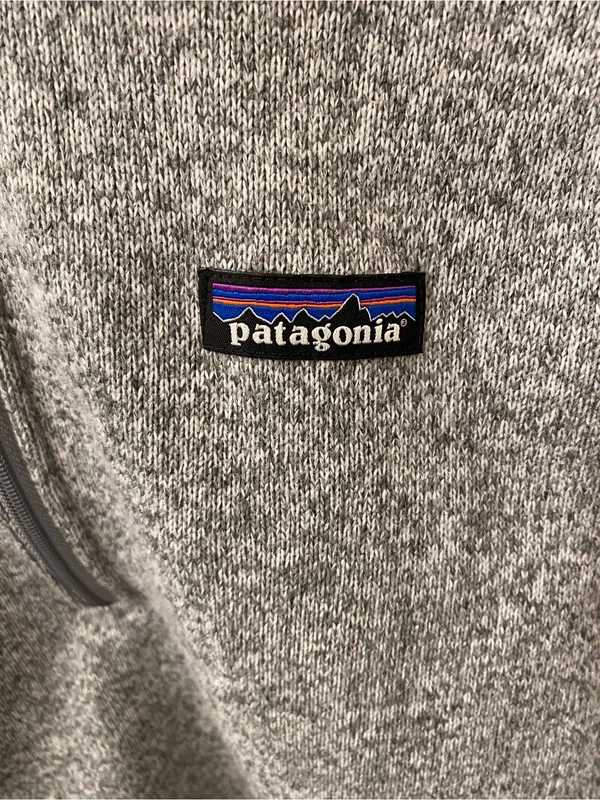 Patagonia Heather Gray 1/4-Zip Women's Sweater Fleece - Image 4
