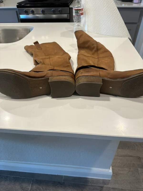 Boots - Image 4