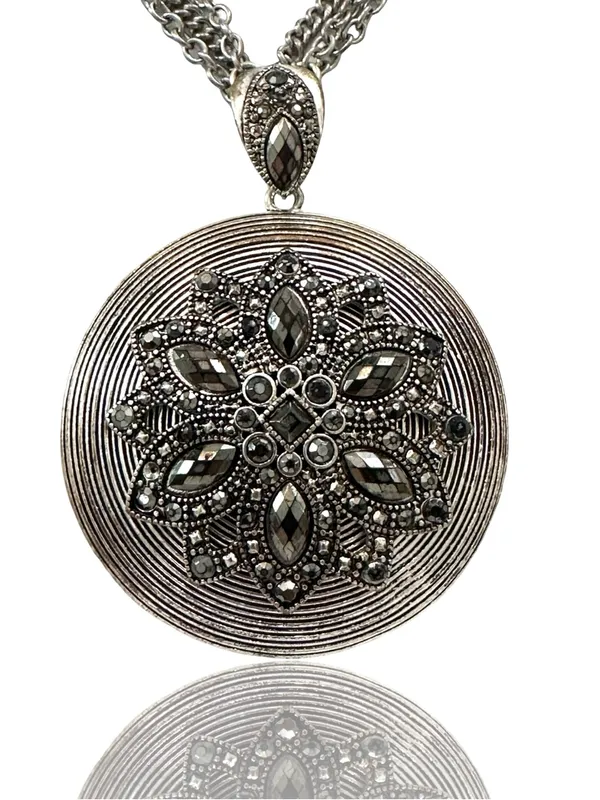 Unique Vintage Silver-Tone Filigree Medallion Necklace with Black Stones - Image 2