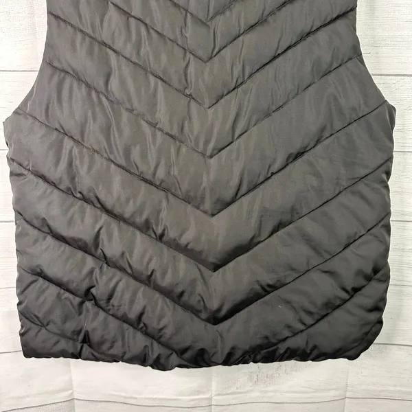Gap Womens size XL Warmest Puffer Quilted Vest Black 474450 Gorpcore Preppy - Image 6