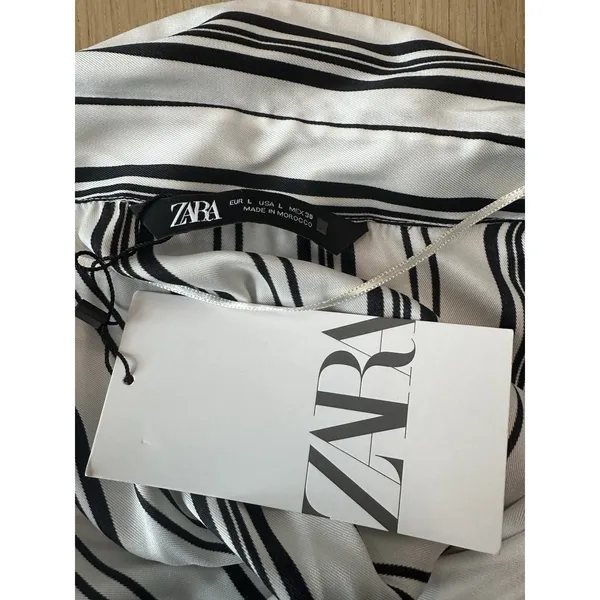 NWT Zara Women Striped Silky Button Down Shirt Long Sleeve Size Large 2498 - Image 4
