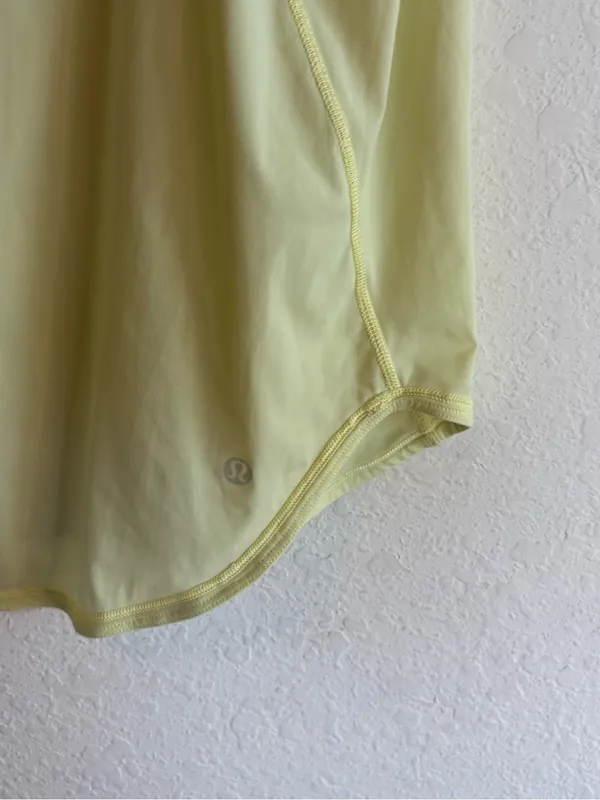 Lululemon Light Yellow Cut Out Back Sculpt Tank Size 14 - Image 3