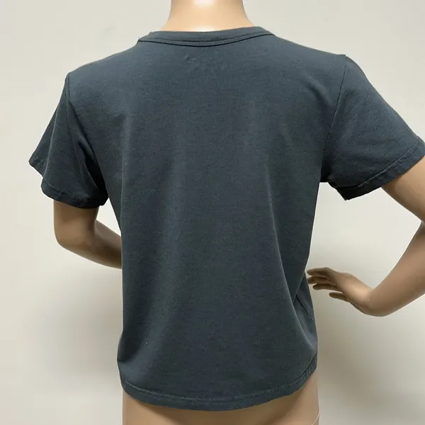 Feat Gray Short Sleeve Crew Neck Cropped Tee Shirt size S - Image 6