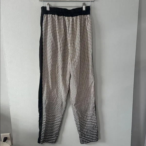 Truth NYC Womens Jogger Pants Grid Print Side Stripe Black White Small - Image 4