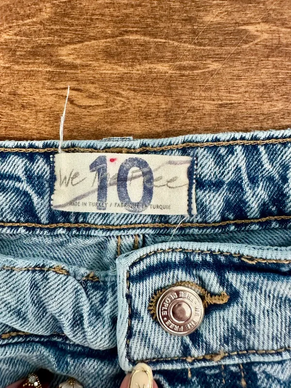 Free People We The Free Raw Hem Denim Mini Skirt Light Wash Size 10 - Image 3