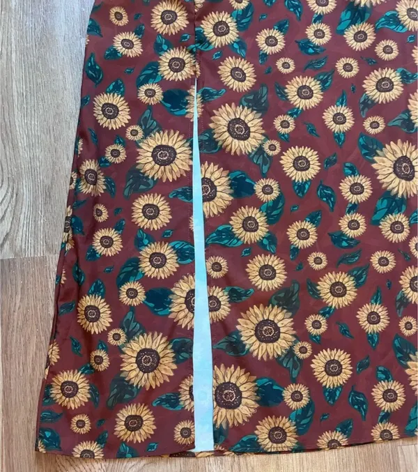 NWT SHEIN Sunflower Print Maxi Skirt - Image 2