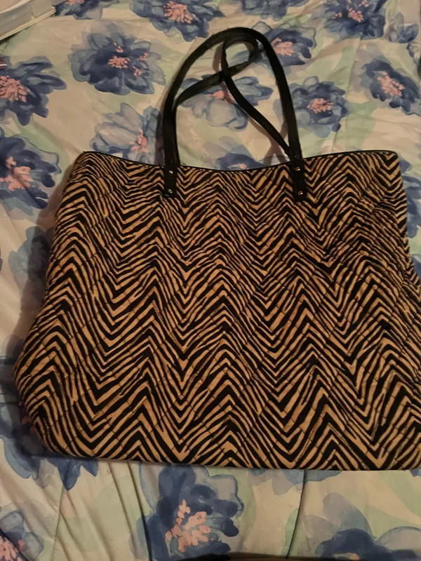 Vera Bradley Purse Shoulder - Image 2