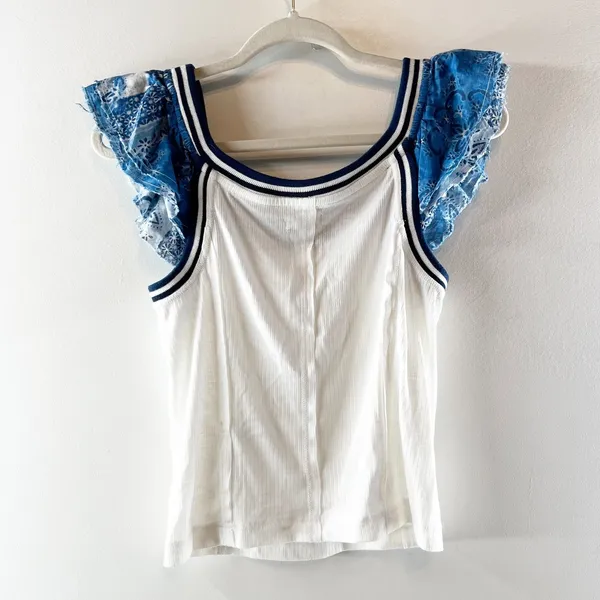 Pilcro Anthropologie Ruffle Cap Short Sleeve Scoopneck Tee Shirt White Blue M - Image 4