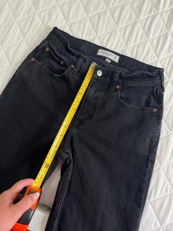 Abercrombie & Fitch The 90’s Straight Mid Rise Jeans Black 26 2s Clean Girl Chic - Image 6