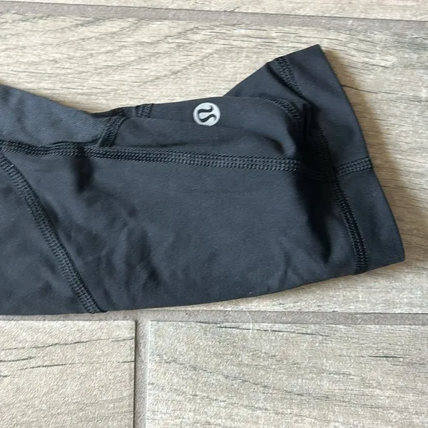 Lululemon black cropped leggings - Image 3