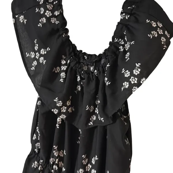 Bebop Be You Be Free Black and white floral‎ print romper Women's Size Large - Image 3