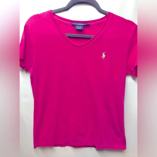 Ralph Lauren Sport Fushia v-neck tee. Size Medium - Image 6