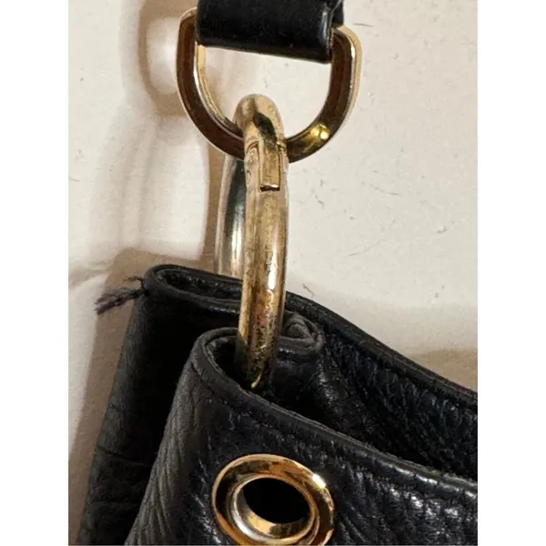 Michael Kors Classic Black Slouchy Leather Shoulder Bag - Image 4