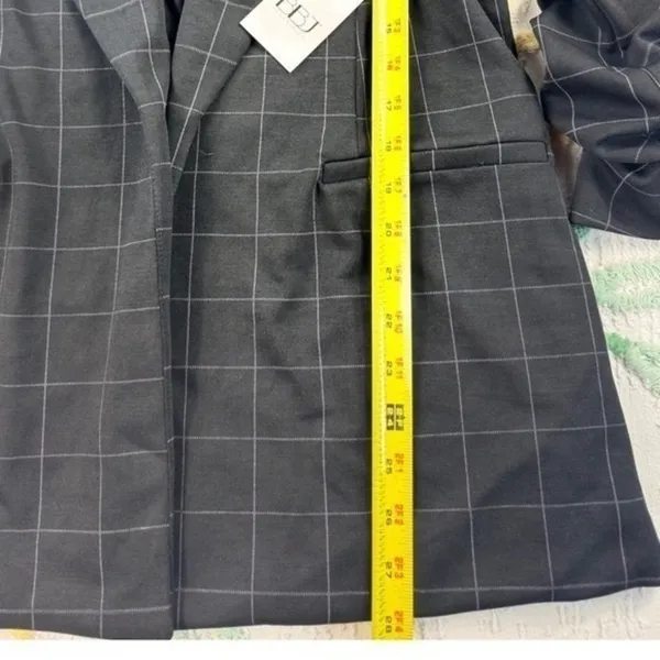 BBJ Los Angeles Women's Black Grid Pattern Blazer XL‎ - Image 4