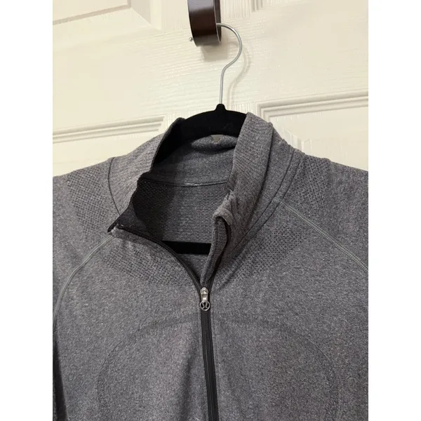 Lululemon Swiftly Tech 1/2 Zip Long Sleeve Heathered‎ Grey Size 12 Pullover - Image 4
