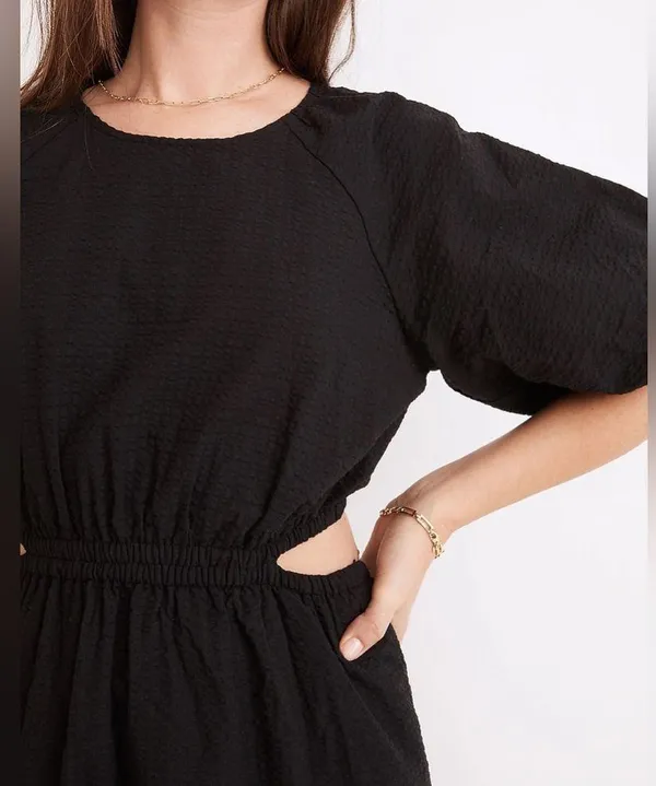 Madewell Seersucker Puff-Sleeve Cutout Mini Dress in Black size Medium - Image 3