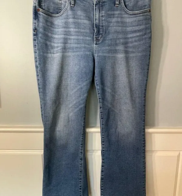 Madewell Cali Demi-Boot Jeans in Dorrance Wash Tencel Denim Size 32 - Image 3