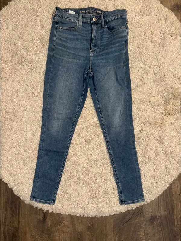 American Eagle Jeans - Image 4