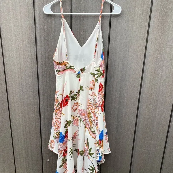 Love & Other Things Floral Maxi Dress‎ nwt - Image 4