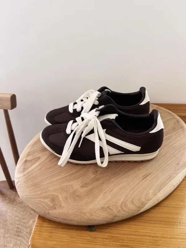 No Boundaries Brown and White Women's Sneakers - Image 3