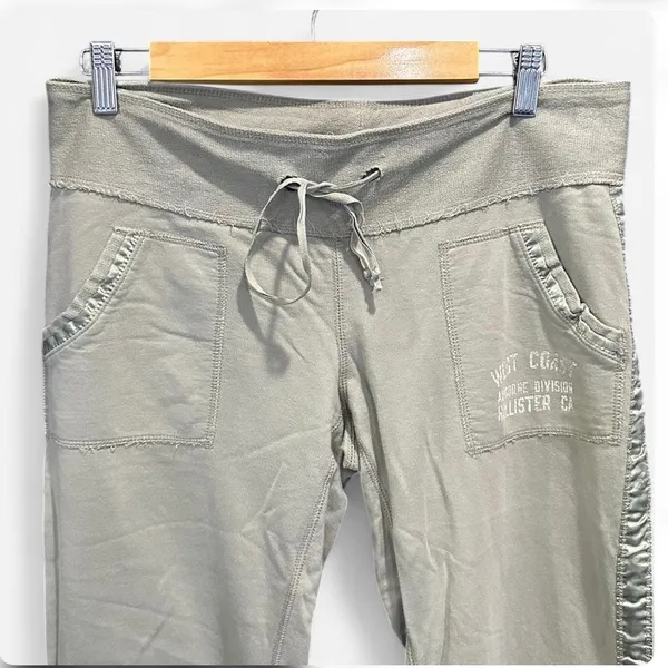 Hollister Y2K Low Rise Drawstring Flare Sweatpants Sage Green Small - Image 6
