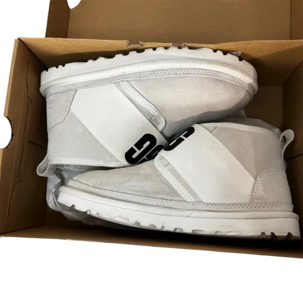 UGG White Neumel II Graphic Lined Ankle Boots With Box size 6 - Image 6