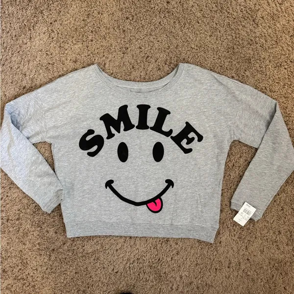 NWT Stranded Smile Gray Womens size Small - Image 3