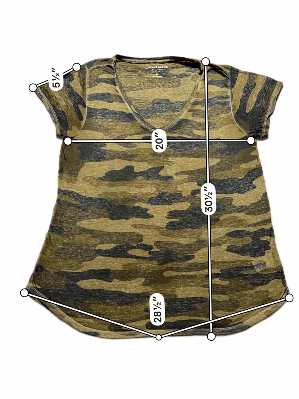 Lucky Brand Women’s XL Camo V-Neck T-Shirt Green Short Sleeve Curved Hem - Image 6