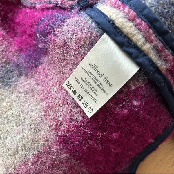 Aritzia the Ganna Wilfred free Pink Wool Plaid Cropped Jacket boxy small - Image 4
