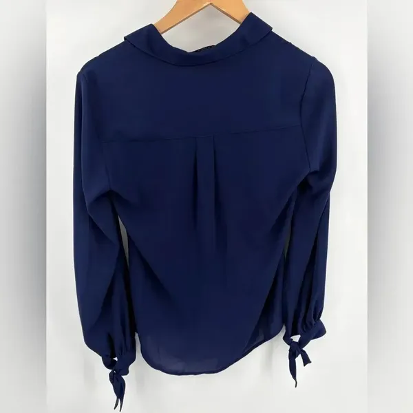 Express women’s the portofino navy slim fit long sleeve tie cuff blouse size XS - Image 5