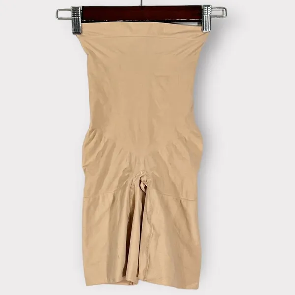 Spanx Shapewear Shorts Women's Medium Nude High Waist NWOT - Image 3