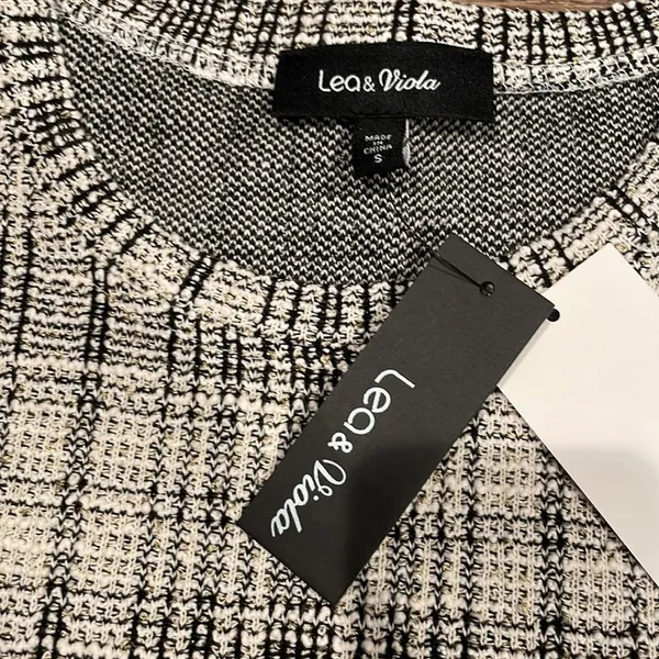 Designer Lea & Viola Tweed Top with Pearl Details Size Small Retail 110$ NWT - Image 8