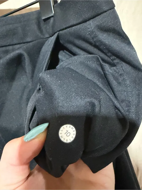 Lululemon City Trek Trouser *28" - Image 5